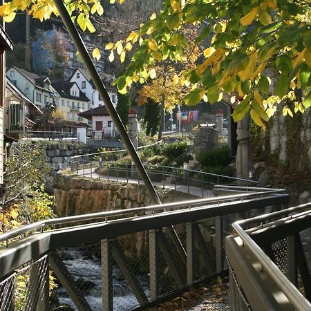 Gaestehaus Zur Lilie Triberg im Schwarzwald Bagian luar foto