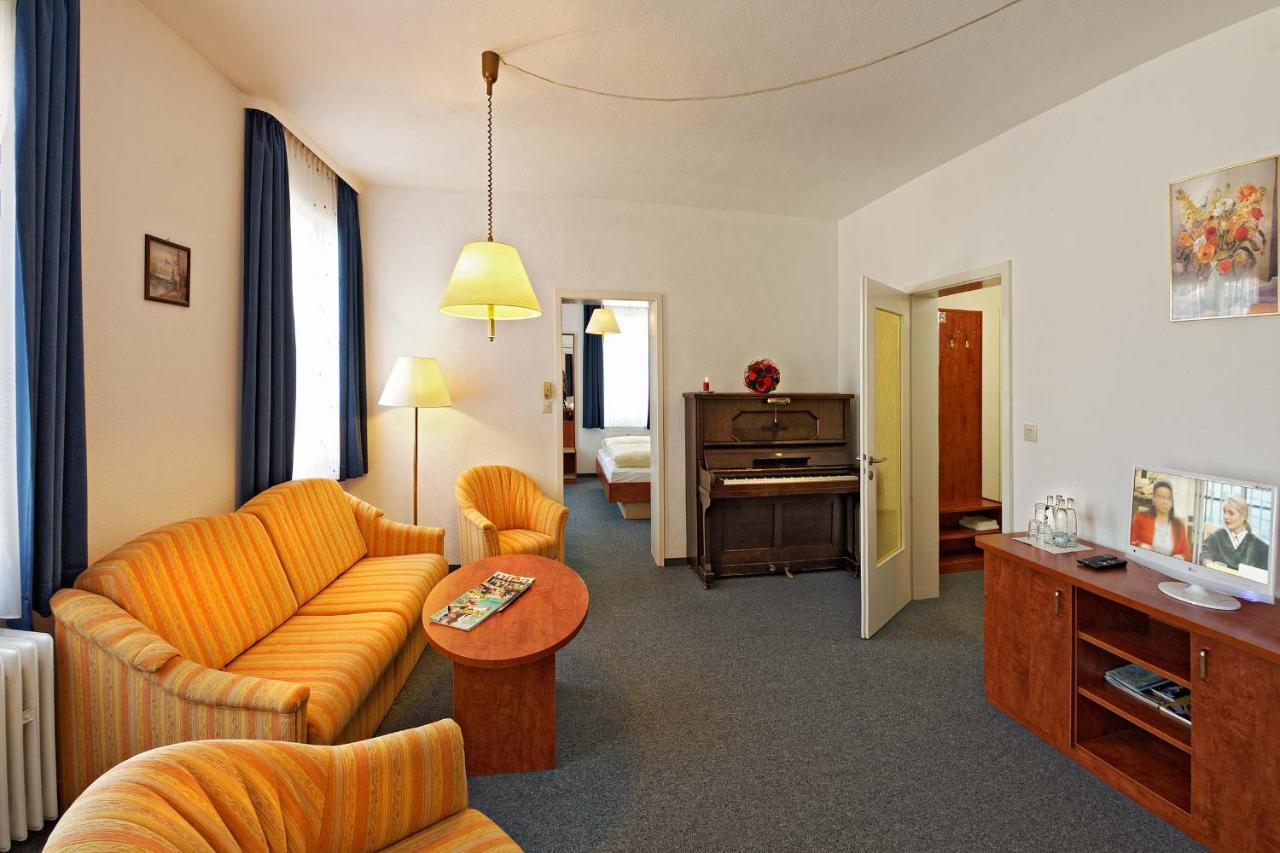 Gaestehaus Zur Lilie Triberg im Schwarzwald Bagian luar foto